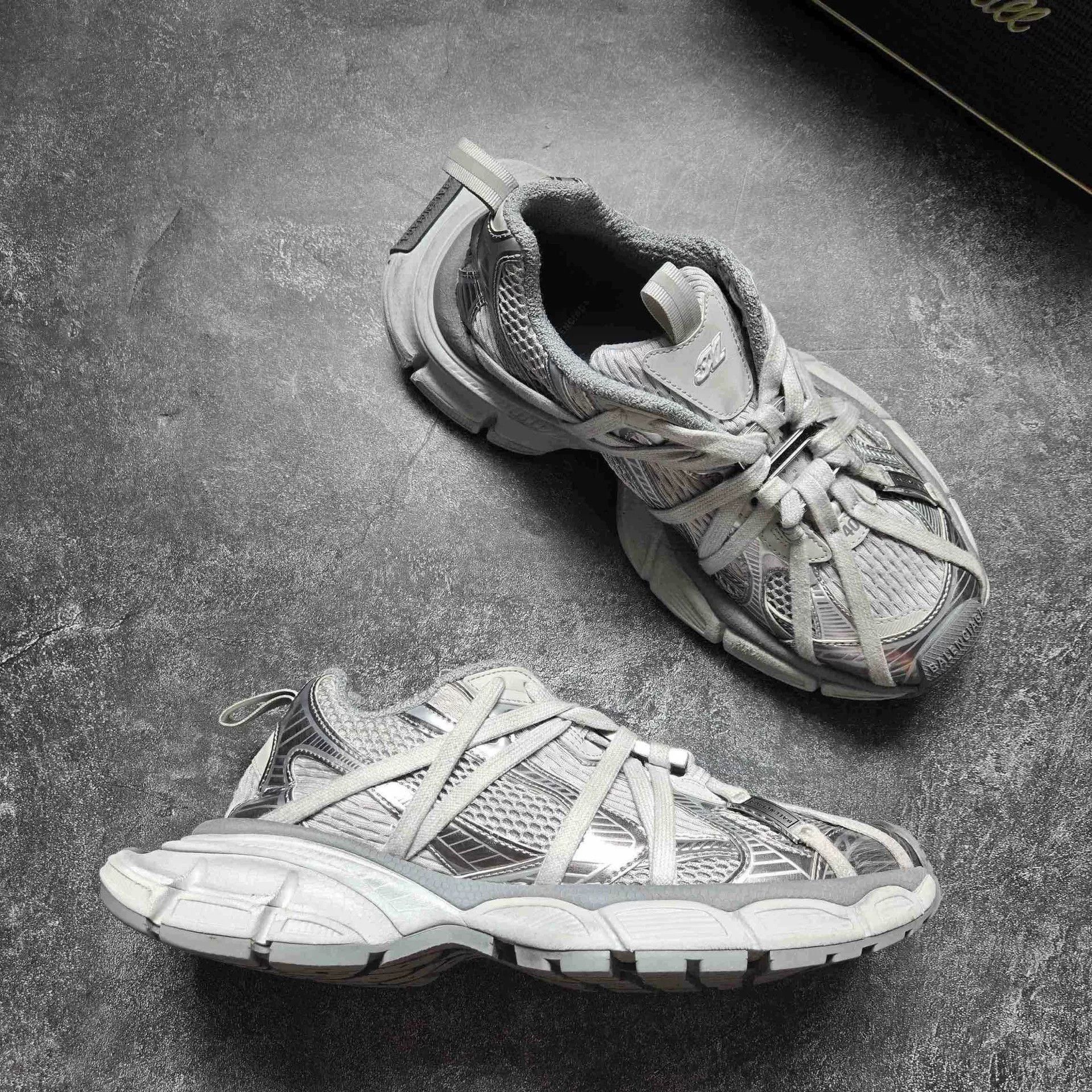 Balenciaga Balenciaga Metallic Multi Lowtop Sneakers XXXL Men Size US 10 / EU 43 - 5 Thumbnail