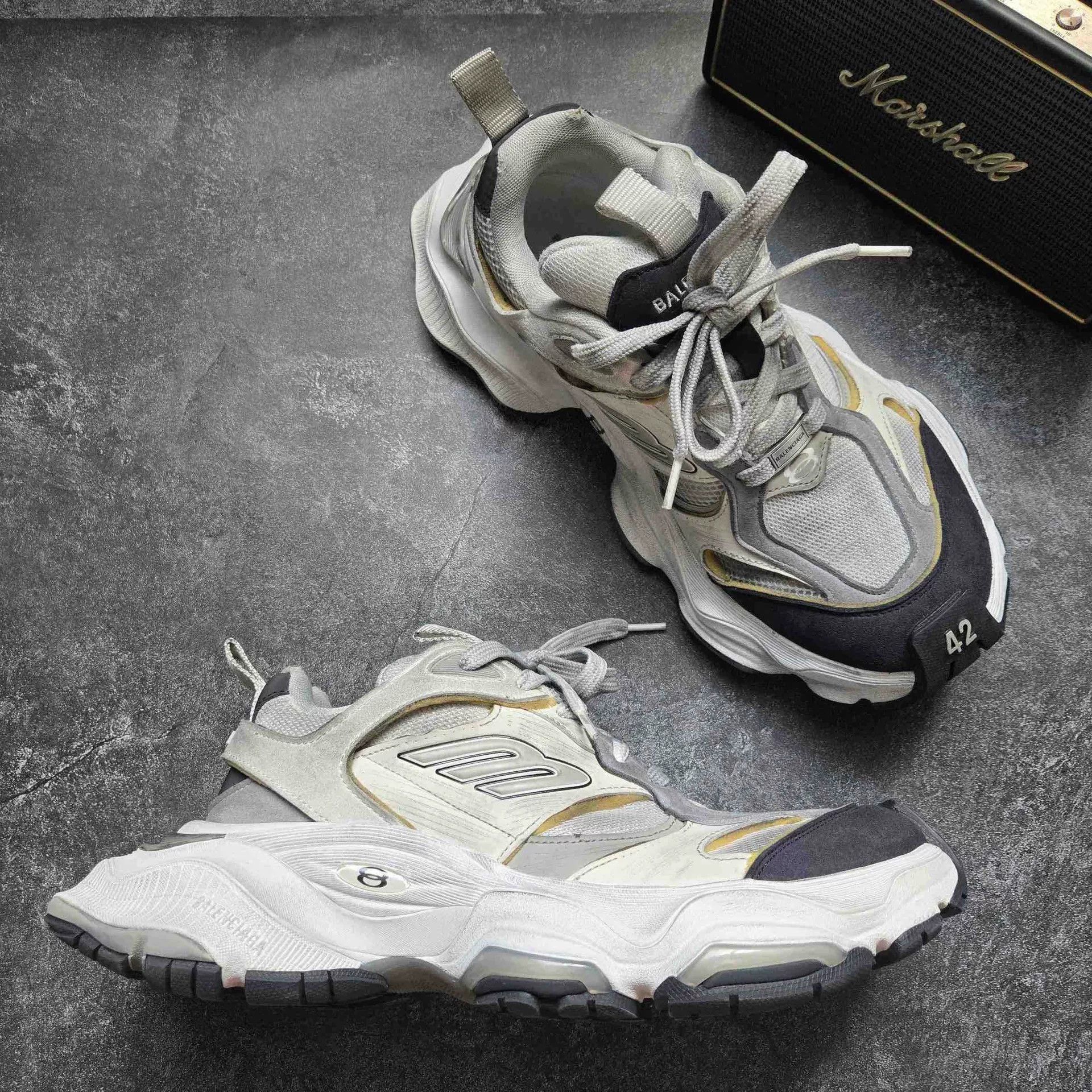 Balenciaga Balenciaga Cargo White Lowtop Sneakers 42 Men Size US 9 / EU 42 - 5 Thumbnail