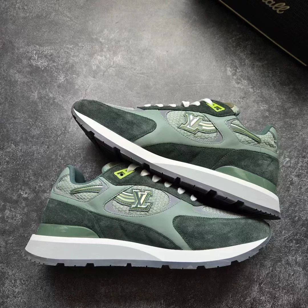 Louis Vuitton Louis Vuitton Green Lowtop Sneakers 41 Men Size US 8.5 / EU 41-42 - 2 Thumbnail