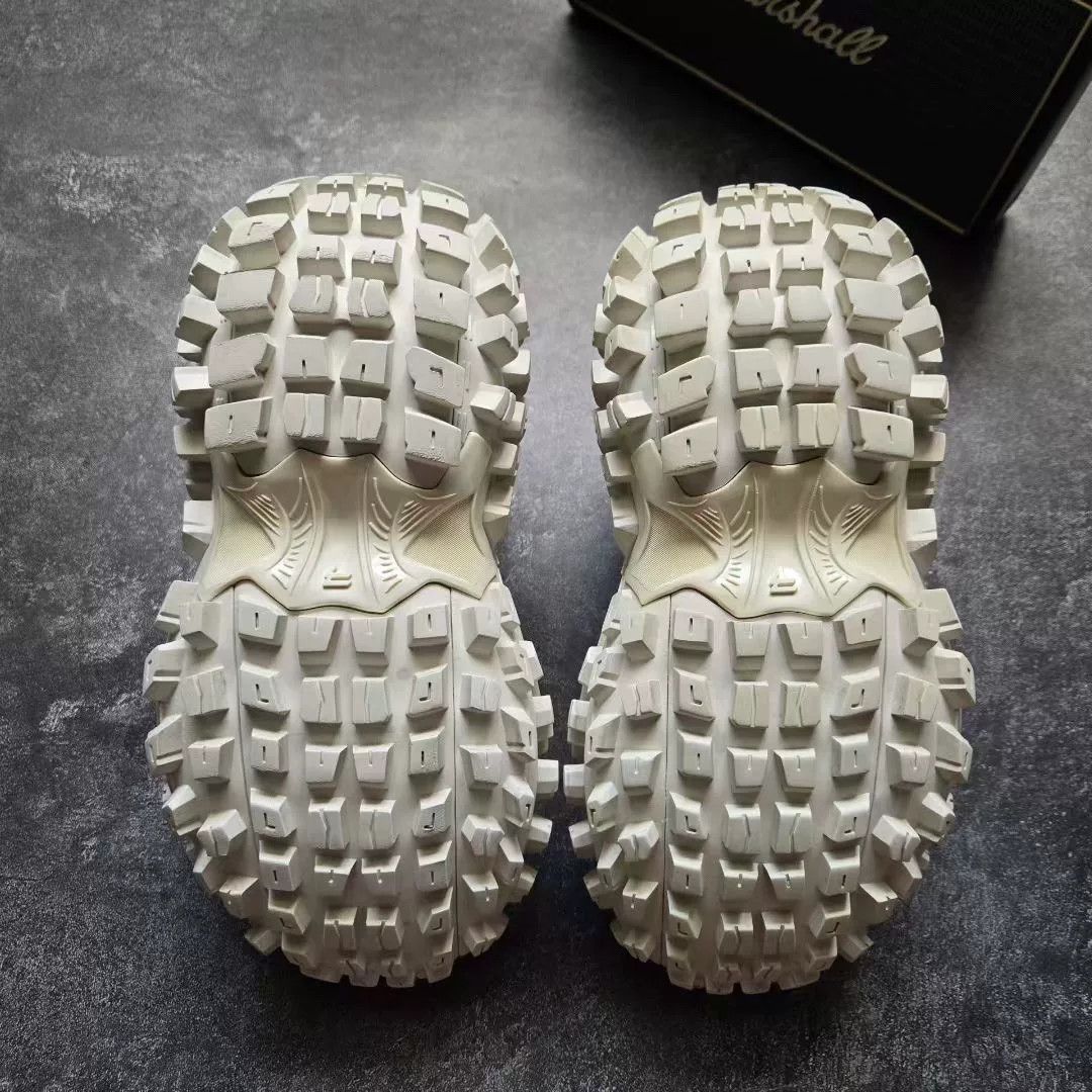 Balenciaga Balenciaga White Lowtop Sneakers 36 Women Size US 6 / IT 36 - 7 Thumbnail
