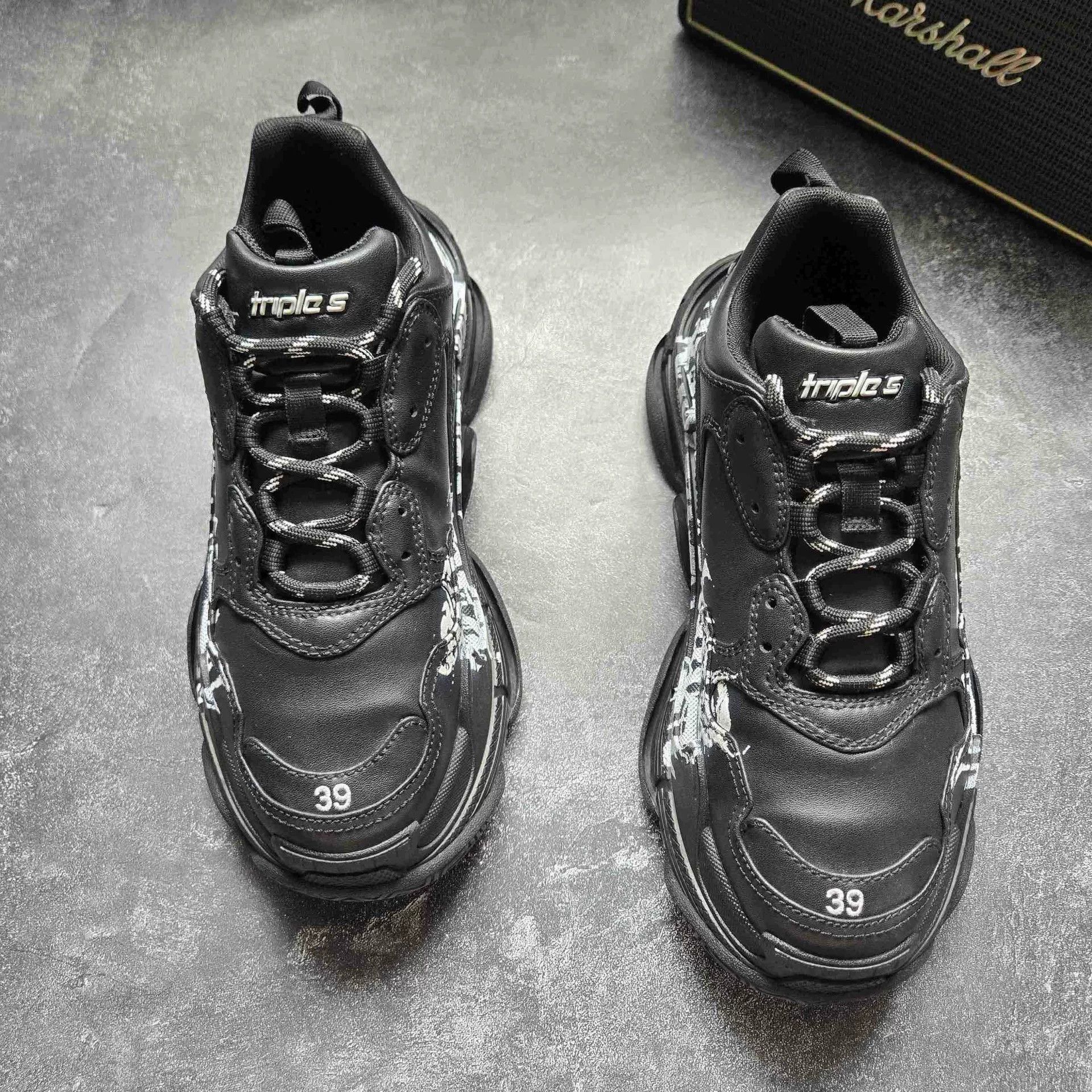 Balenciaga Balenciaga Graphic Black Lowtop Sneakers S Men Size US 10 / EU 43 - 3 Thumbnail