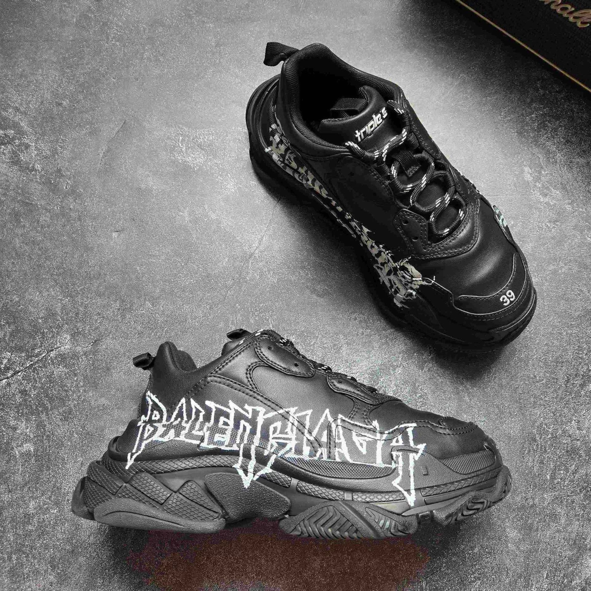 Balenciaga Balenciaga Graphic Black Lowtop Sneakers S Men Size US 10 / EU 43 - 5 Thumbnail