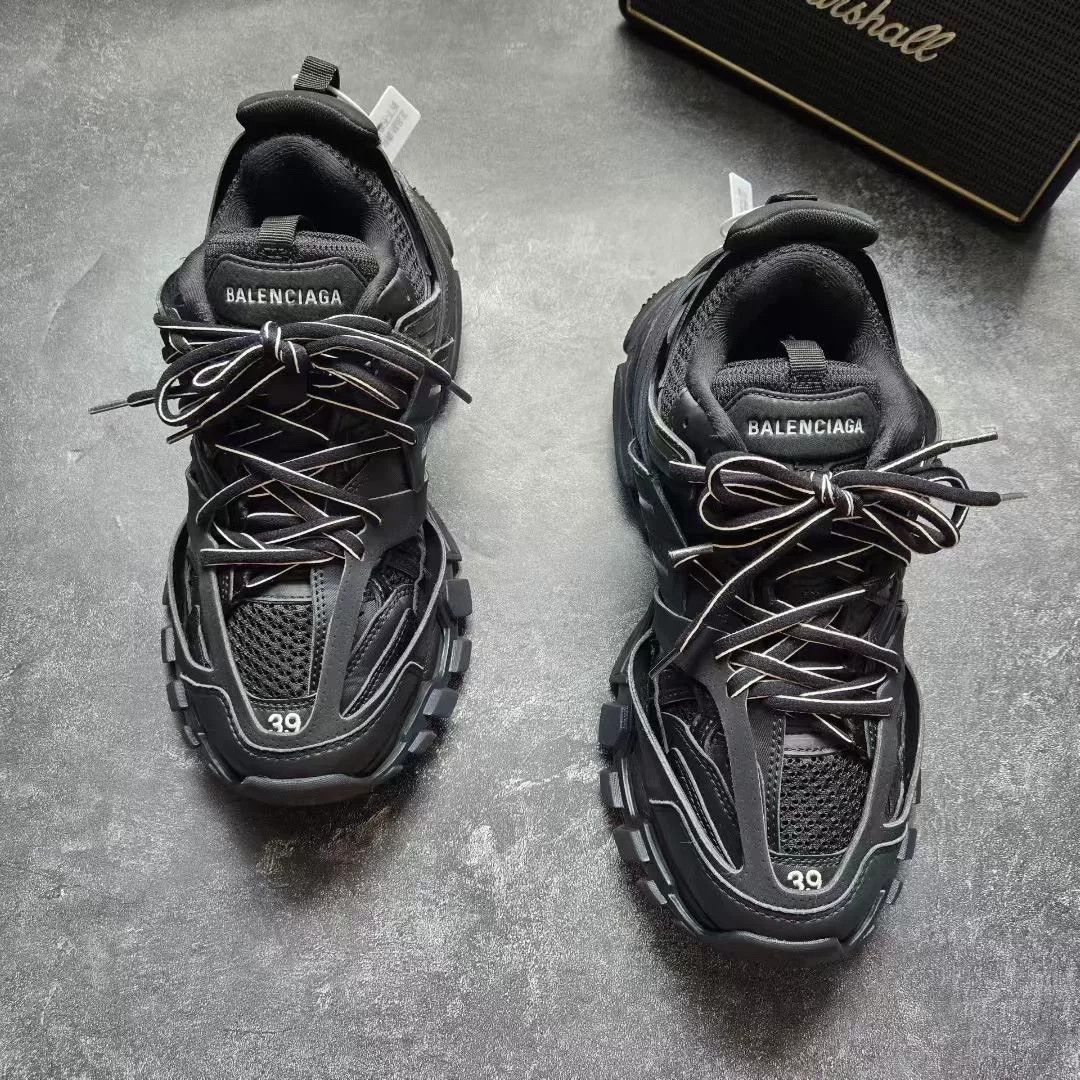 Balenciaga Balenciaga Black Lowtop Sneakers 39 Men Size US 6.5 / EU 39-40 - 3 Thumbnail