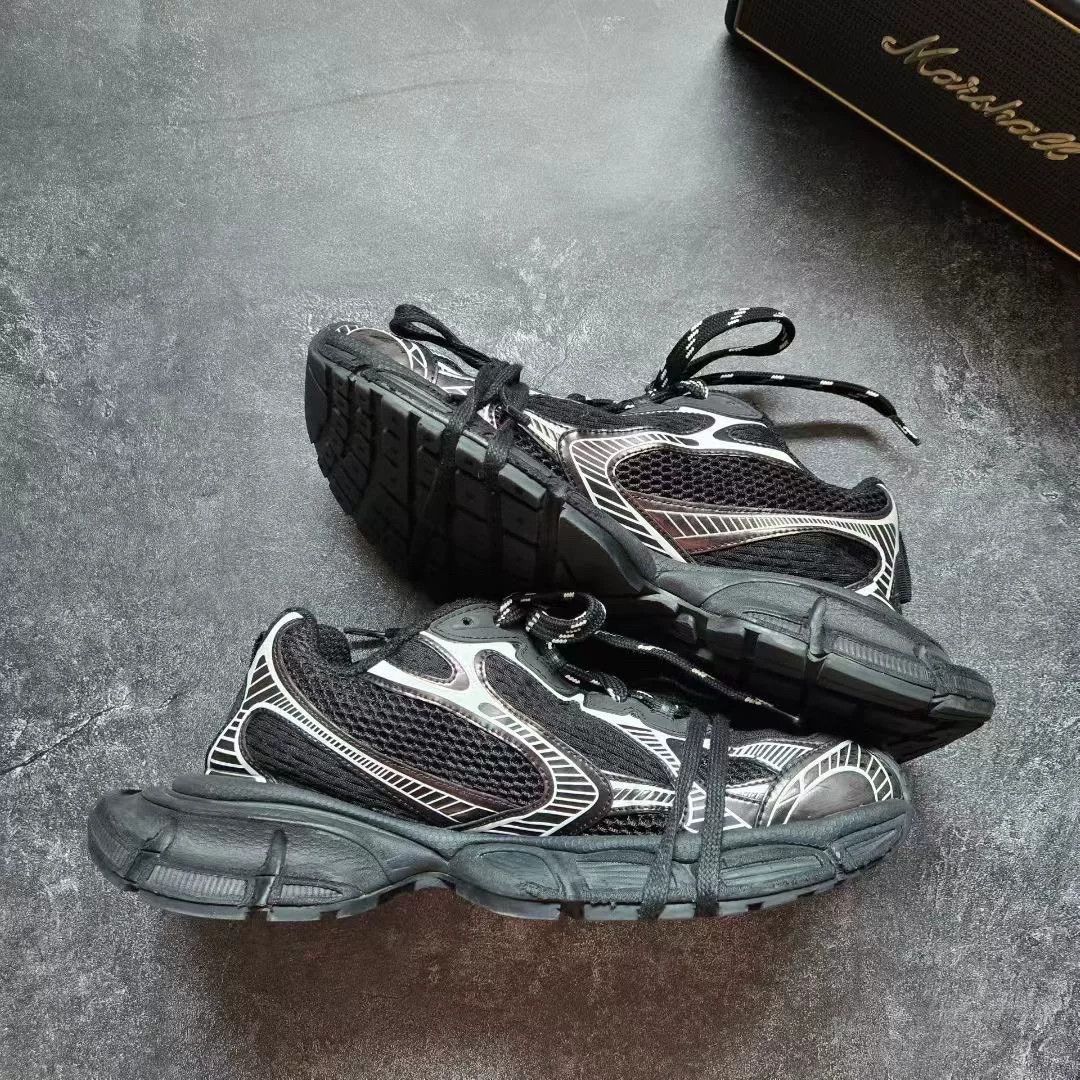 Balenciaga Balenciaga Silver Lowtop Sneakers XXXL Men Size US 10 / EU 43 - 2 Thumbnail