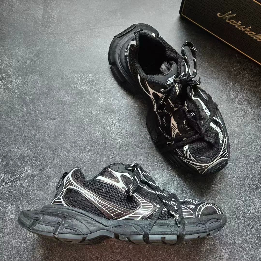 Balenciaga Balenciaga Silver Lowtop Sneakers XXXL Men Size US 10 / EU 43 - 5 Thumbnail