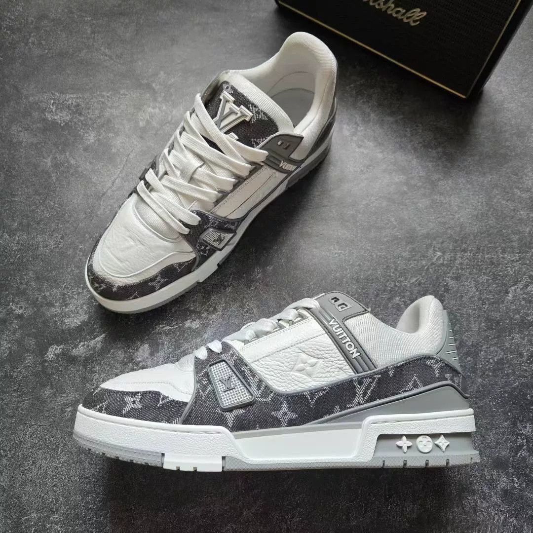 Louis Vuitton Louis Vuitton Training White Lowtop Sneakers 41 Men Size US 8.5 / EU 41-42 - 4 Thumbnail