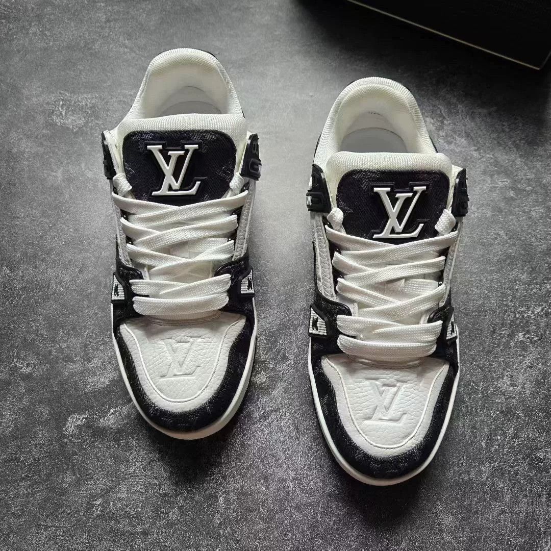 Louis Vuitton Louis Vuitton Training Black Lowtop Sneakers 37 Women Size US 6.5 / IT 36.5 - 3 Thumbnail