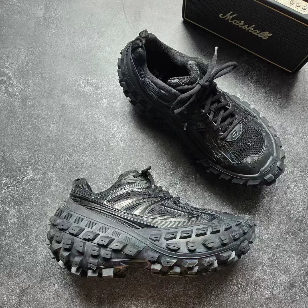Balenciaga Balenciaga Black Lowtop Sneakers 44 Men Size US 10.5 / EU 43-44 - 5 Thumbnail