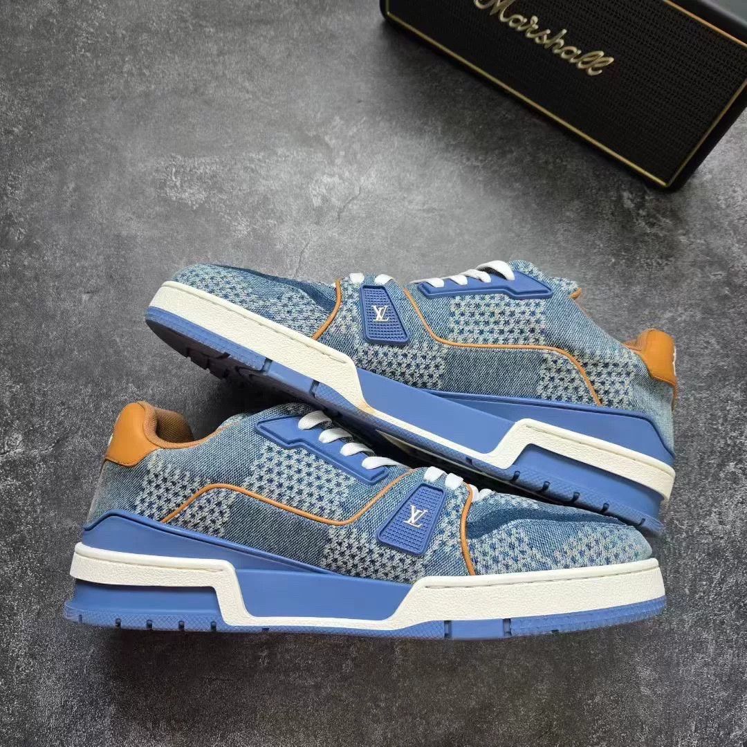 Louis Vuitton Louis Vuitton Training Blue Lowtop Sneakers 42 Men Size US 9 / EU 42 - 2 Thumbnail