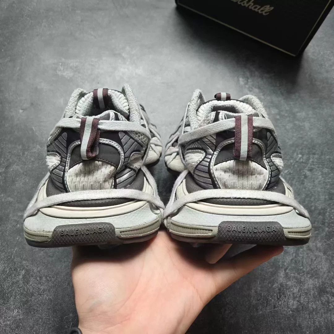Balenciaga Balenciaga White Lowtop Sneakers XXXL Men Size US 10 / EU 43 - 6 Thumbnail