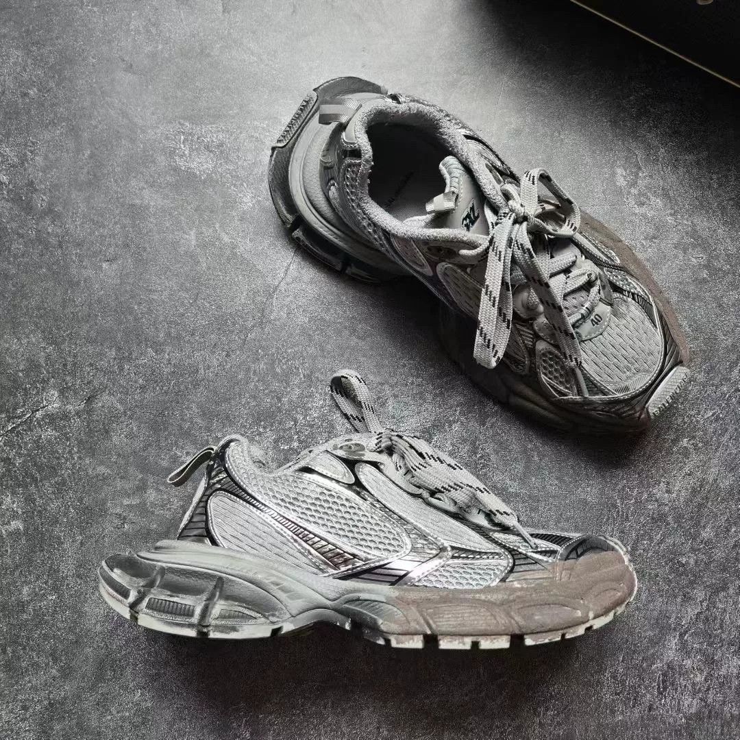 Balenciaga Balenciaga Silver Lowtop Sneakers XXXL Men Size US 10 / EU 43 - 5 Thumbnail