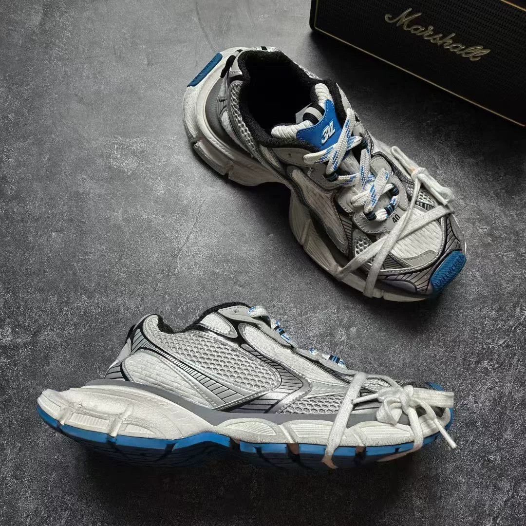 Balenciaga Balenciaga Distressed Blue Lowtop Sneakers XXXL Men Size US 10 / EU 43 - 5 Thumbnail