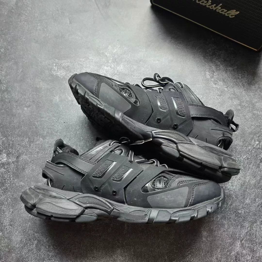 Balenciaga Balenciaga Black Lowtop Sneakers 42 Men Size US 9 / EU 42 - 2 Thumbnail
