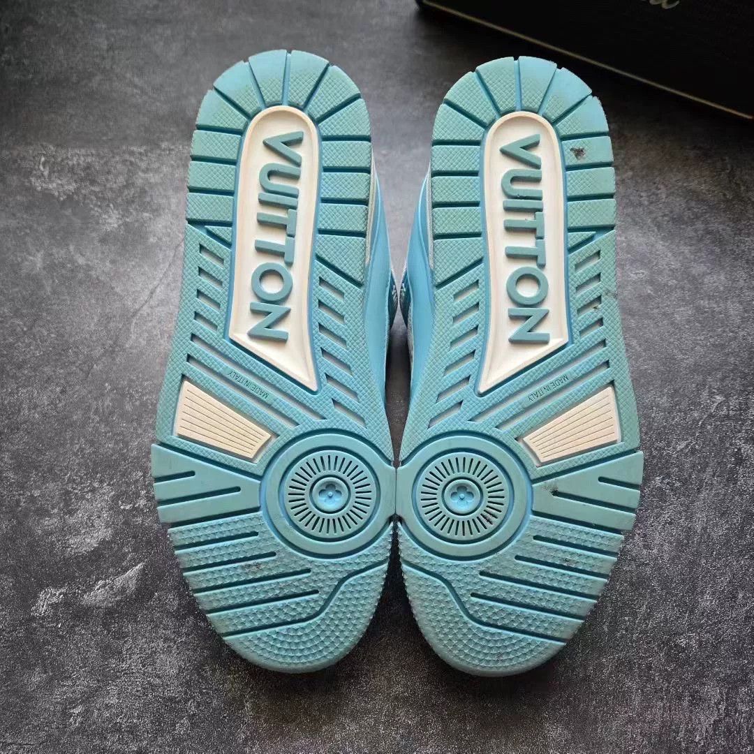 Louis Vuitton Louis Vuitton Training Blue Lowtop Sneakers 38 Women Size US 7.5 / IT 37.5 - 7 Thumbnail
