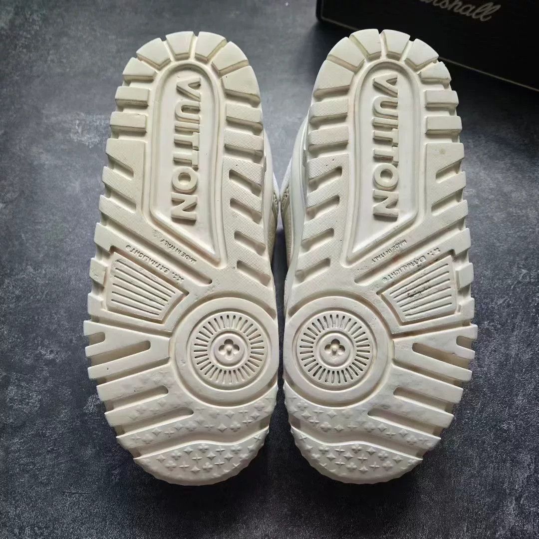 Louis Vuitton Louis Vuitton Training White Lowtop Sneakers 40 Men Size US 7.5 / EU 40-41 - 7 Thumbnail