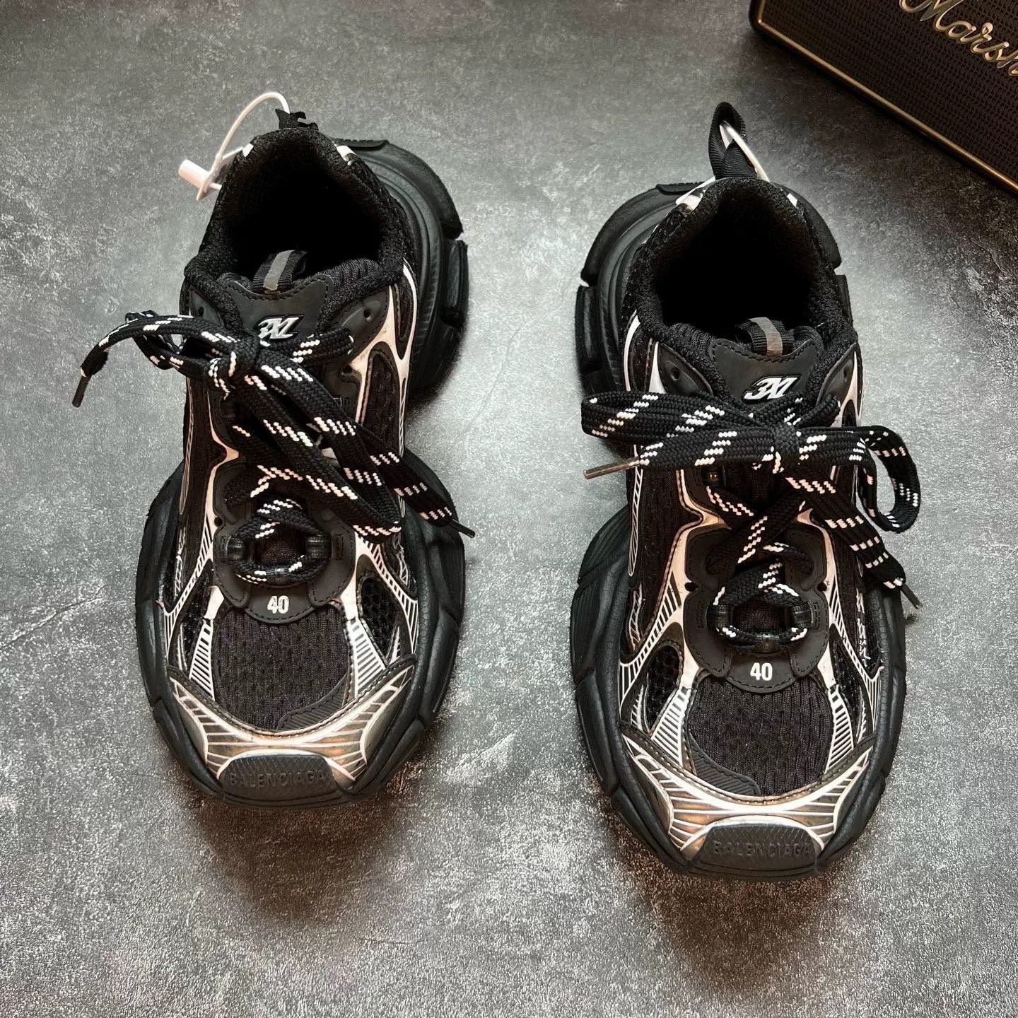 Balenciaga Balenciaga Silver Lowtop Sneakers XXXL Men Size US 10 / EU 43 - 3 Thumbnail