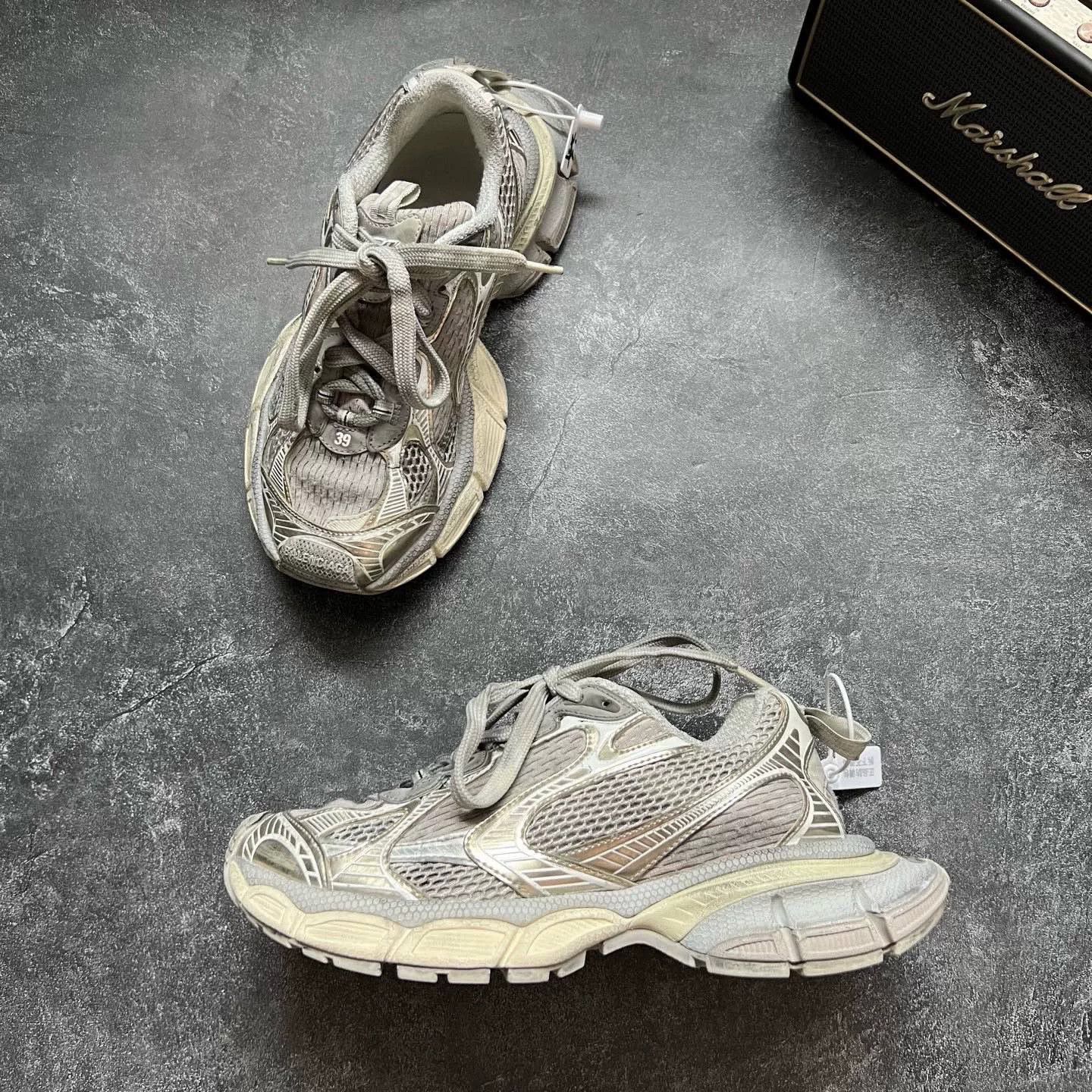 Balenciaga Balenciaga Beige Lowtop Sneakers XXXL Men Size US 10 / EU 43 - 4 Thumbnail