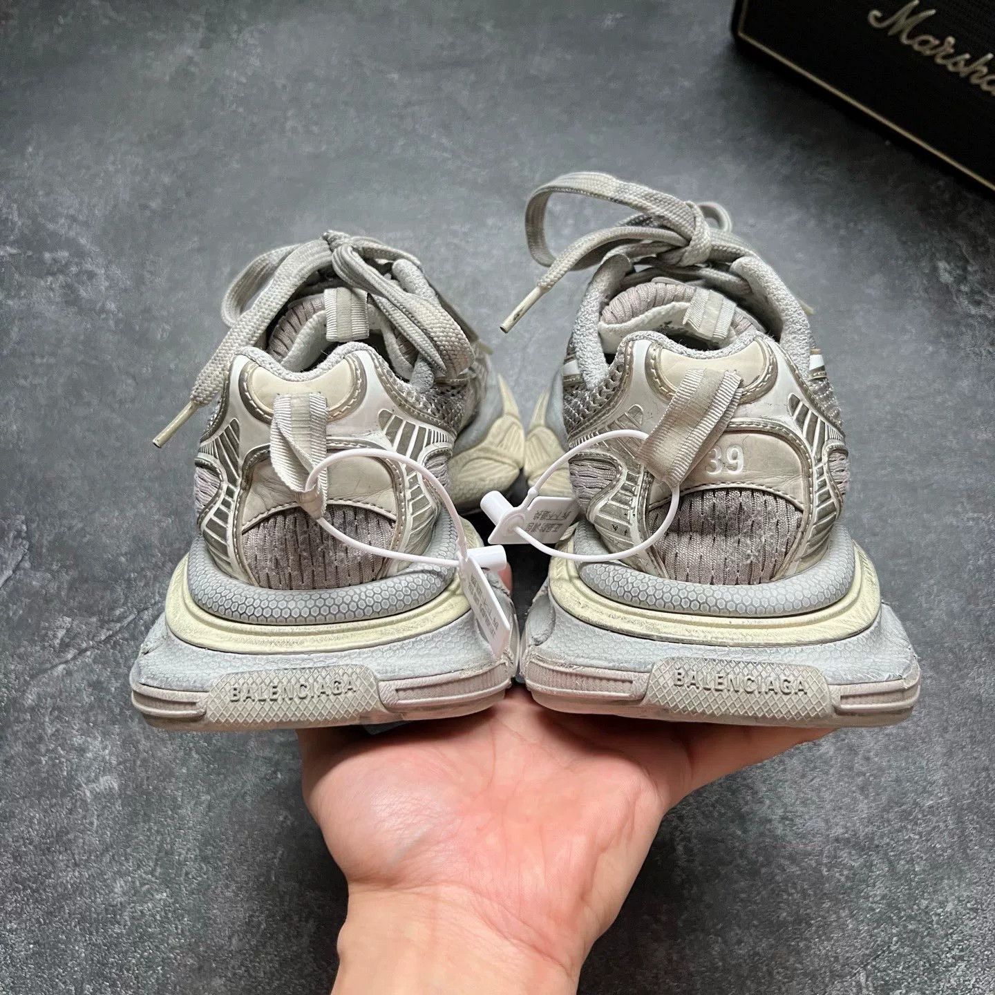 Balenciaga Balenciaga Beige Lowtop Sneakers XXXL Men Size US 10 / EU 43 - 6 Thumbnail