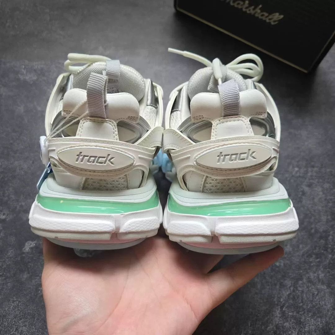 Balenciaga Balenciaga Lowtop Sneakers 36 Women Size US 6 / IT 36 - 6 Thumbnail