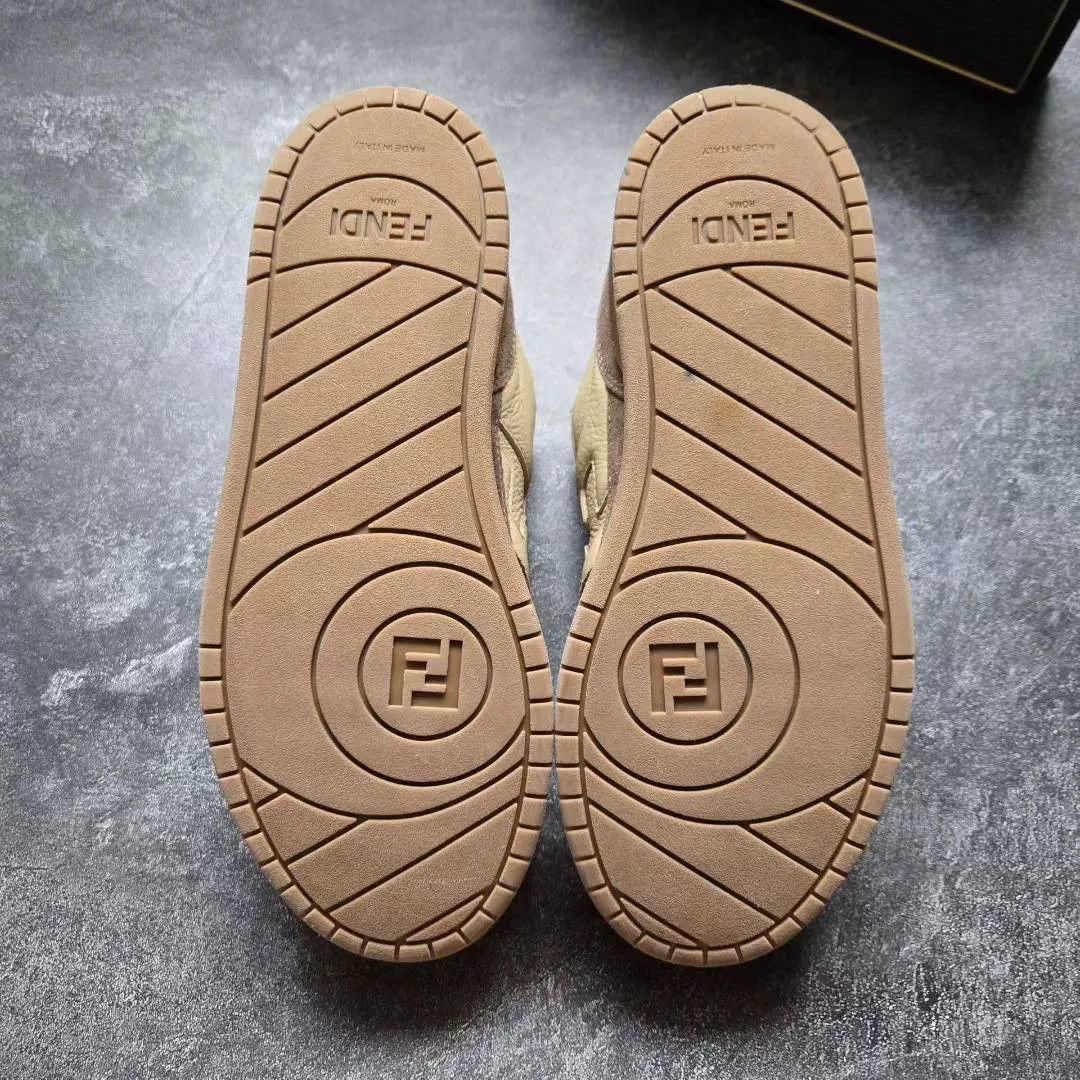 Fendi Fendi Beige Lowtop Sneakers 37 Women Size US 6.5 / IT 36.5 - 7 Thumbnail