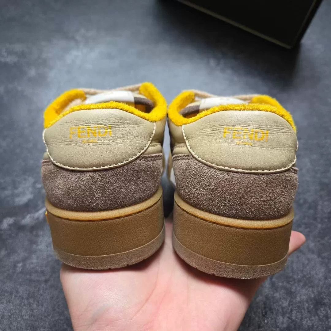 Fendi Fendi Beige Lowtop Sneakers 37 Women Size US 6.5 / IT 36.5 - 6 Thumbnail