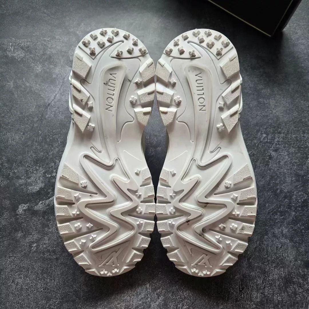 Louis Vuitton Louis Vuitton Shark Sandals 40 Men Size US 7.5 / EU 40-41 - 7 Thumbnail