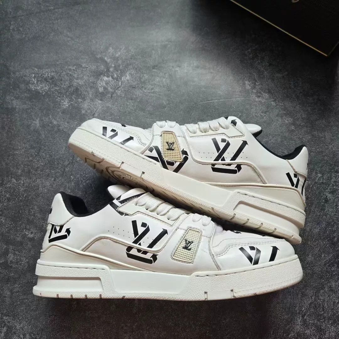 Louis Vuitton Louis Vuitton Training Black Lowtop Sneakers 41 Men Size US 8.5 / EU 41-42 - 2 Thumbnail