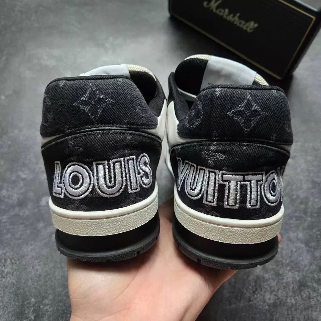 Louis Vuitton Louis Vuitton Training Black Lowtop Sneakers 42 Men Size US 9 / EU 42 - 6 Thumbnail