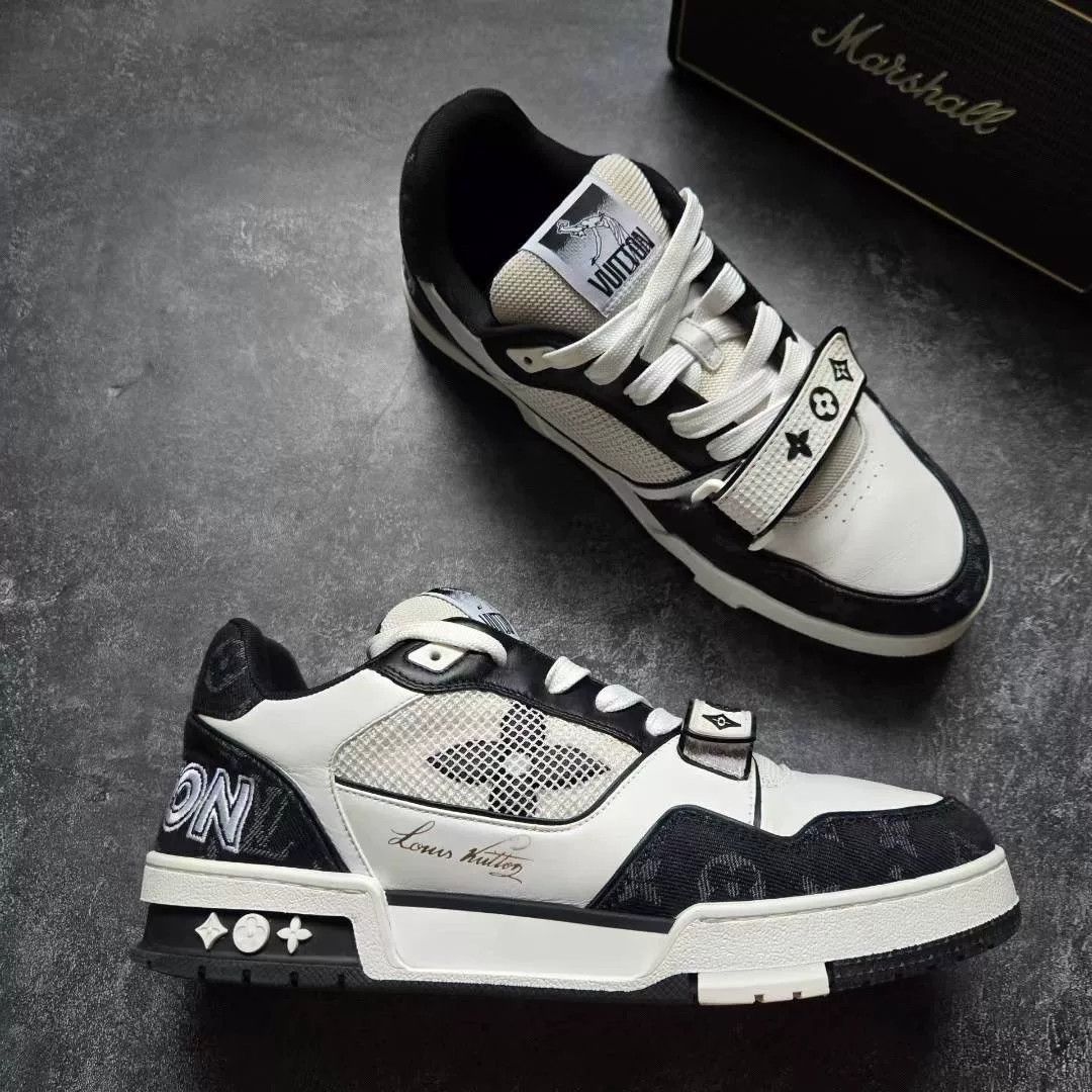 Louis Vuitton Louis Vuitton Training Black Lowtop Sneakers 42 Men Size US 9 / EU 42 - 5 Thumbnail