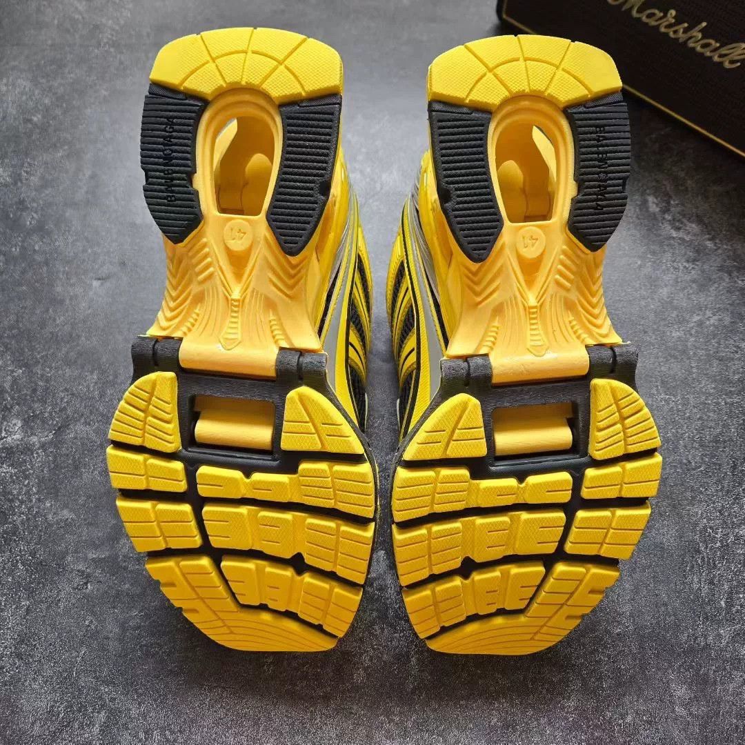 Balenciaga Balenciaga Yellow Lowtop Sneakers 41 Men Size US 8.5 / EU 41-42 - 7 Thumbnail
