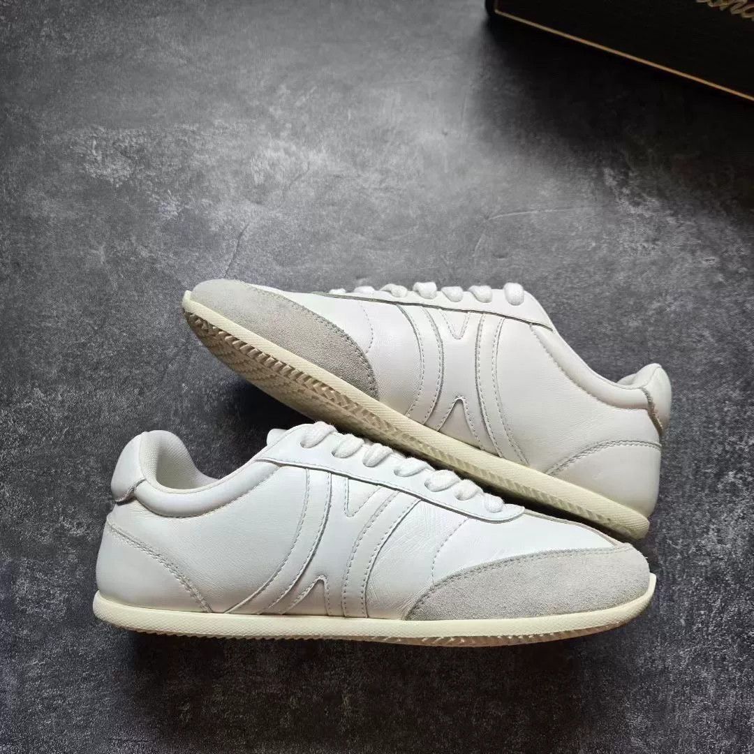 Celine Celine White Lowtop Sneakers 24 Women Size US 8 / IT 38 - 2 Thumbnail