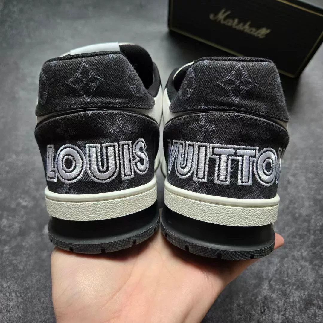 Louis Vuitton Louis Vuitton Training Black Lowtop Sneakers 9 Men Size US 9 / EU 42 - 6 Thumbnail