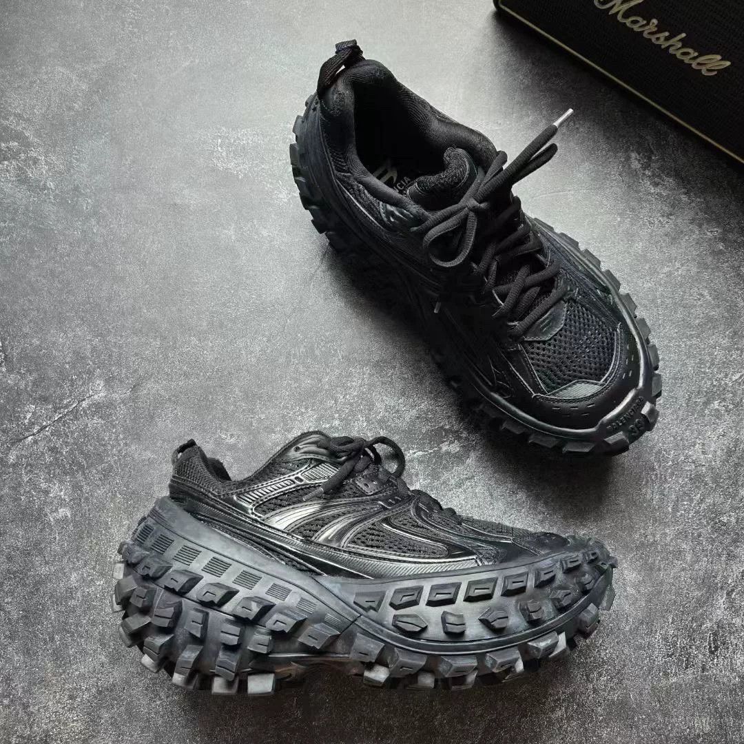 Balenciaga Balenciaga Black Lowtop Sneakers 39 Men Size US 6.5 / EU 39-40 - 5 Thumbnail