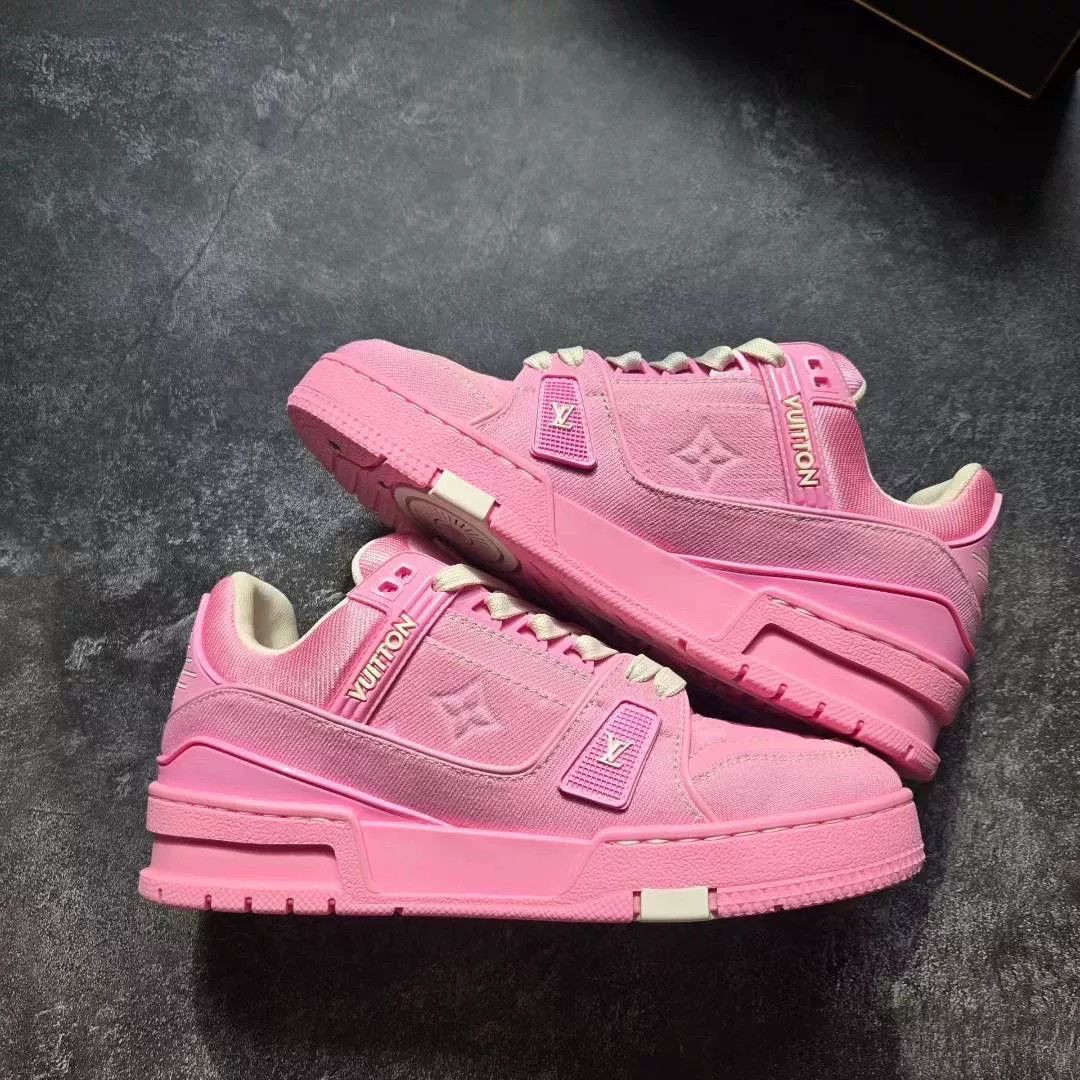 Louis Vuitton Louis Vuitton Training Pink Lowtop Sneakers 25 Women Size US 8 / IT 38 - 2 Thumbnail