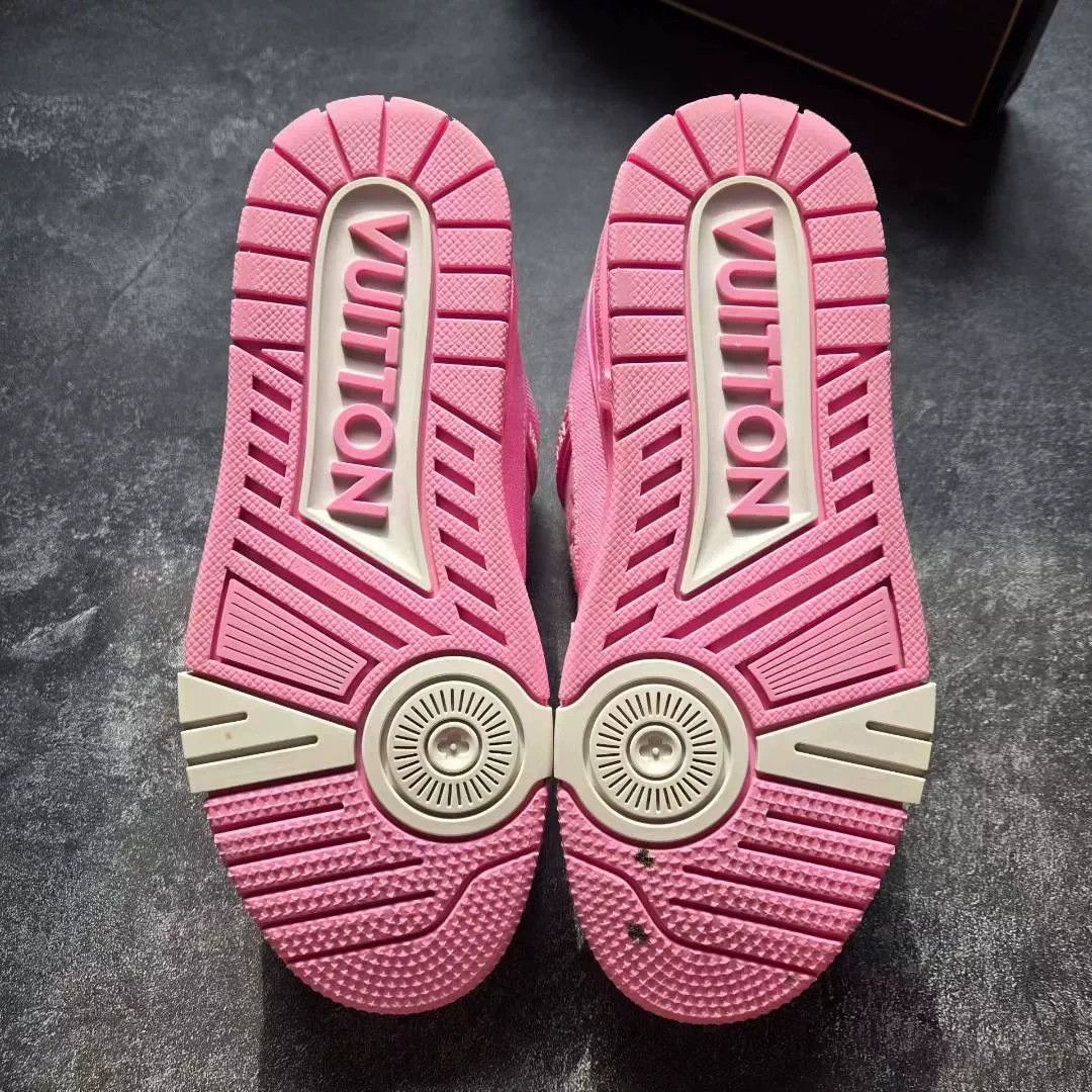Louis Vuitton Louis Vuitton Training Pink Lowtop Sneakers 25 Women Size US 8 / IT 38 - 7 Thumbnail