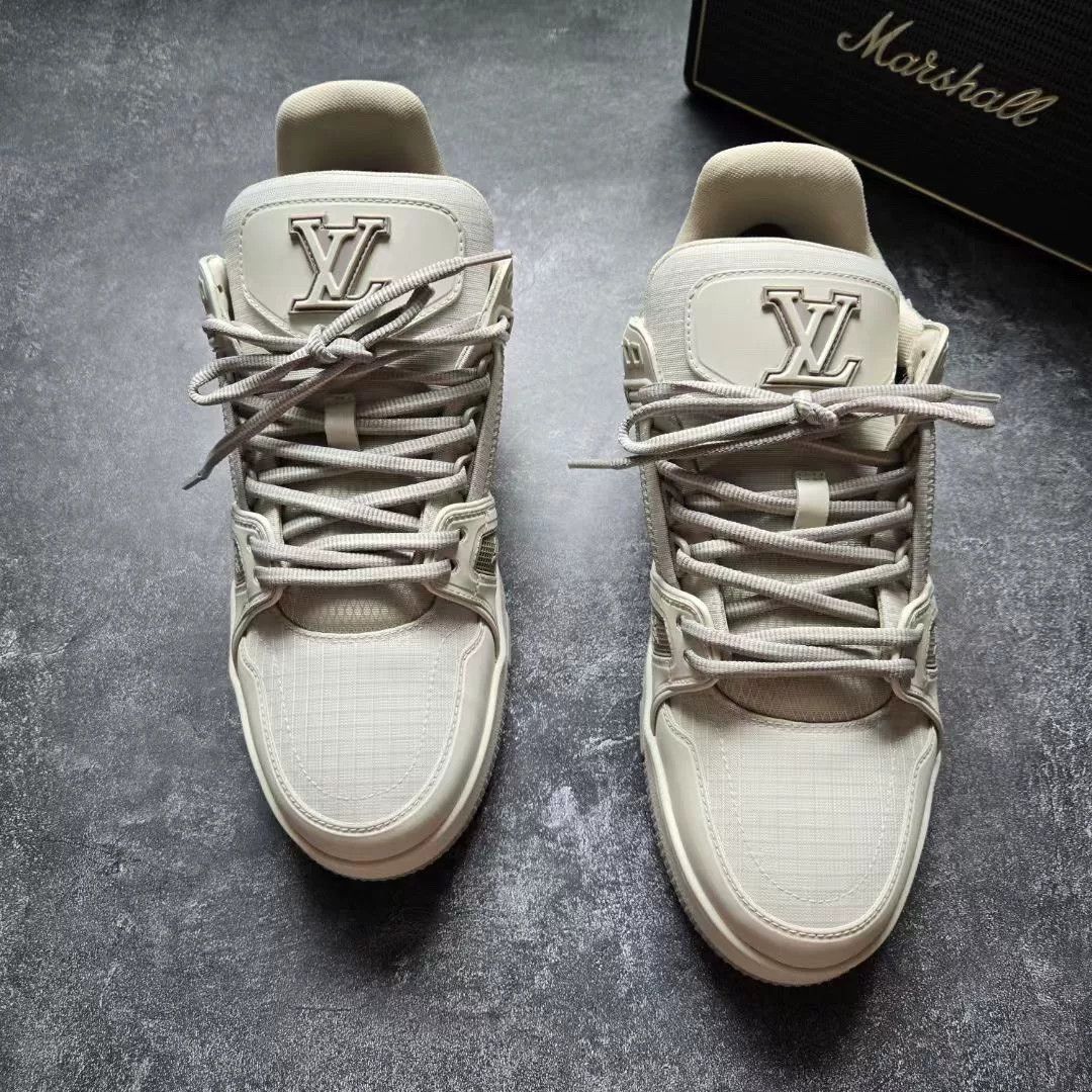 Louis Vuitton Louis Vuitton Training White Lowtop Sneakers 41 Men Size US 8.5 / EU 41-42 - 3 Thumbnail