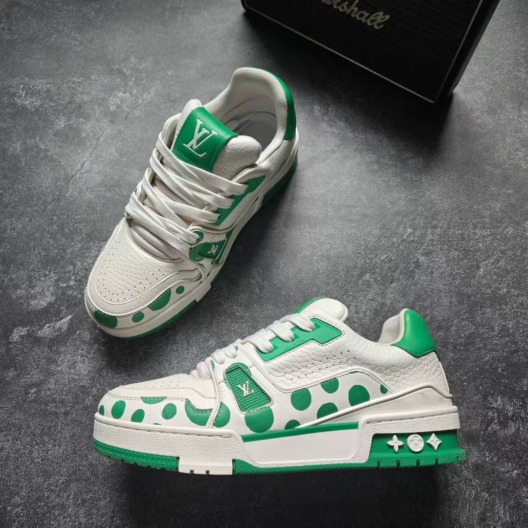 Louis Vuitton Louis Vuitton Training Green Lowtop Sneakers 37 Women Size US 6.5 / IT 36.5 - 4 Thumbnail