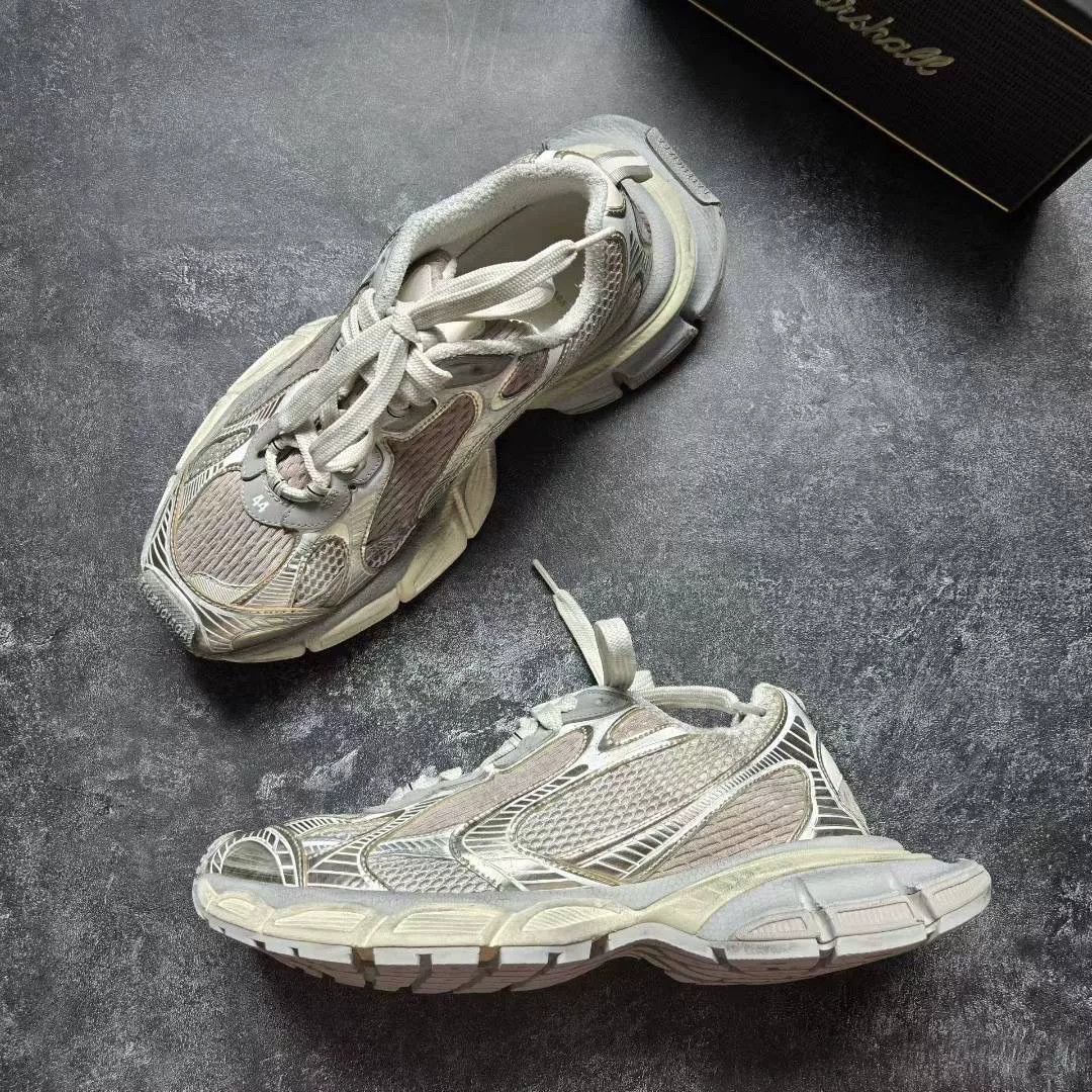Balenciaga Balenciaga Beige Lowtop Sneakers XXXL Men Size US 10 / EU 43 - 4 Thumbnail