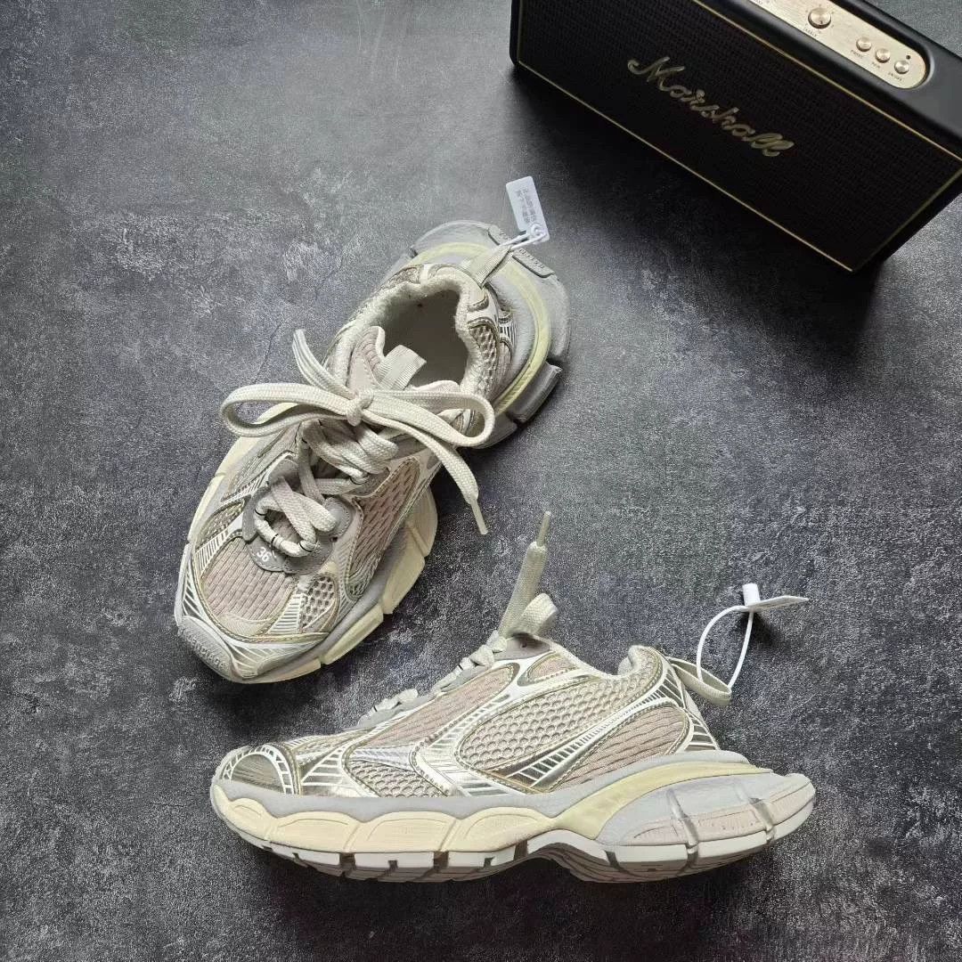 Balenciaga Balenciaga Beige Lowtop Sneakers XXXL Women Size US 8 / IT 38 - 4 Thumbnail