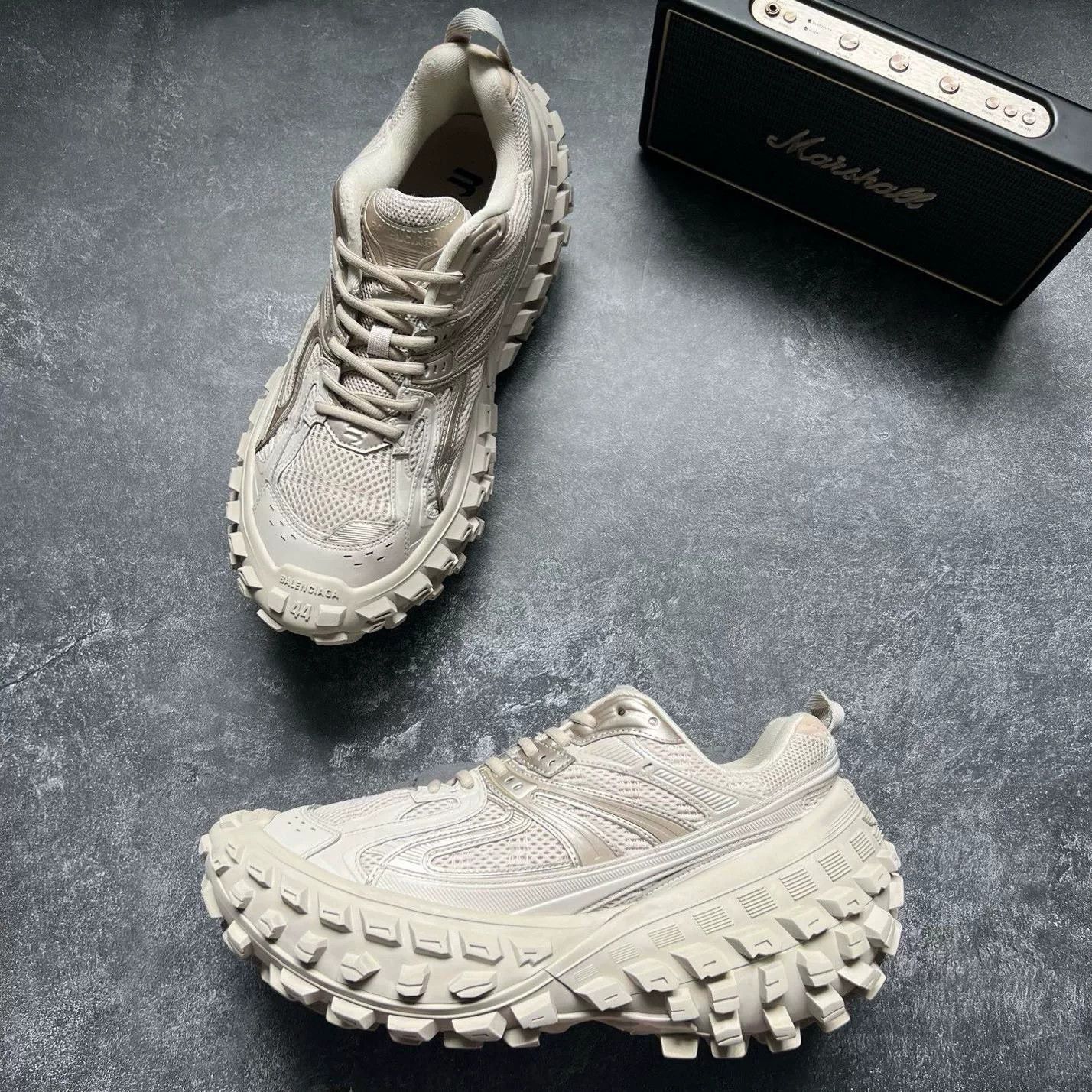 Balenciaga Balenciaga Gray Lowtop Sneakers 44 Men Size US 10.5 / EU 43-44 - 4 Thumbnail