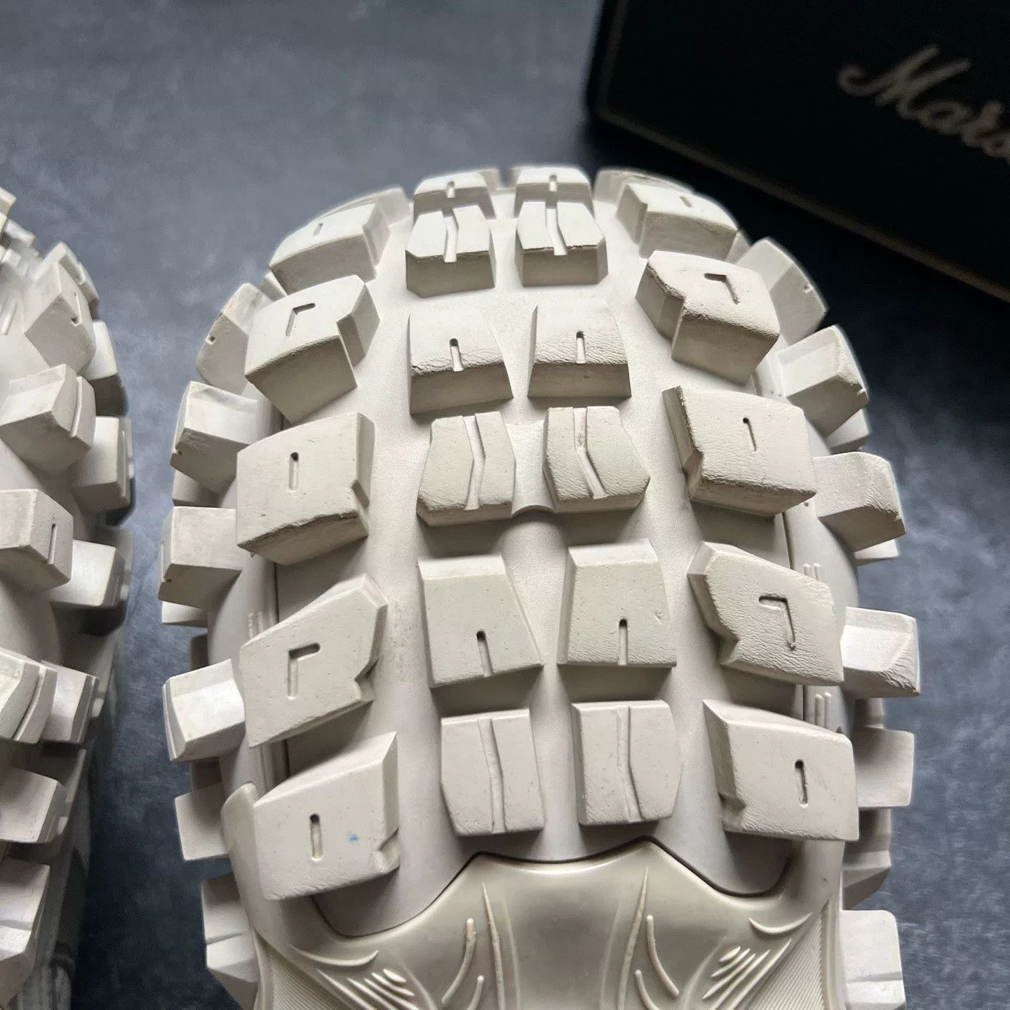Balenciaga Balenciaga Gray Lowtop Sneakers 44 Men Size US 10.5 / EU 43-44 - 8 Thumbnail