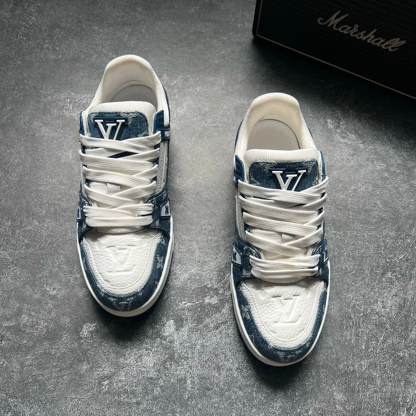 Louis Vuitton Louis Vuitton Training Blue Lowtop Sneakers 37 Women Size US 6.5 / IT 36.5 - 3 Thumbnail