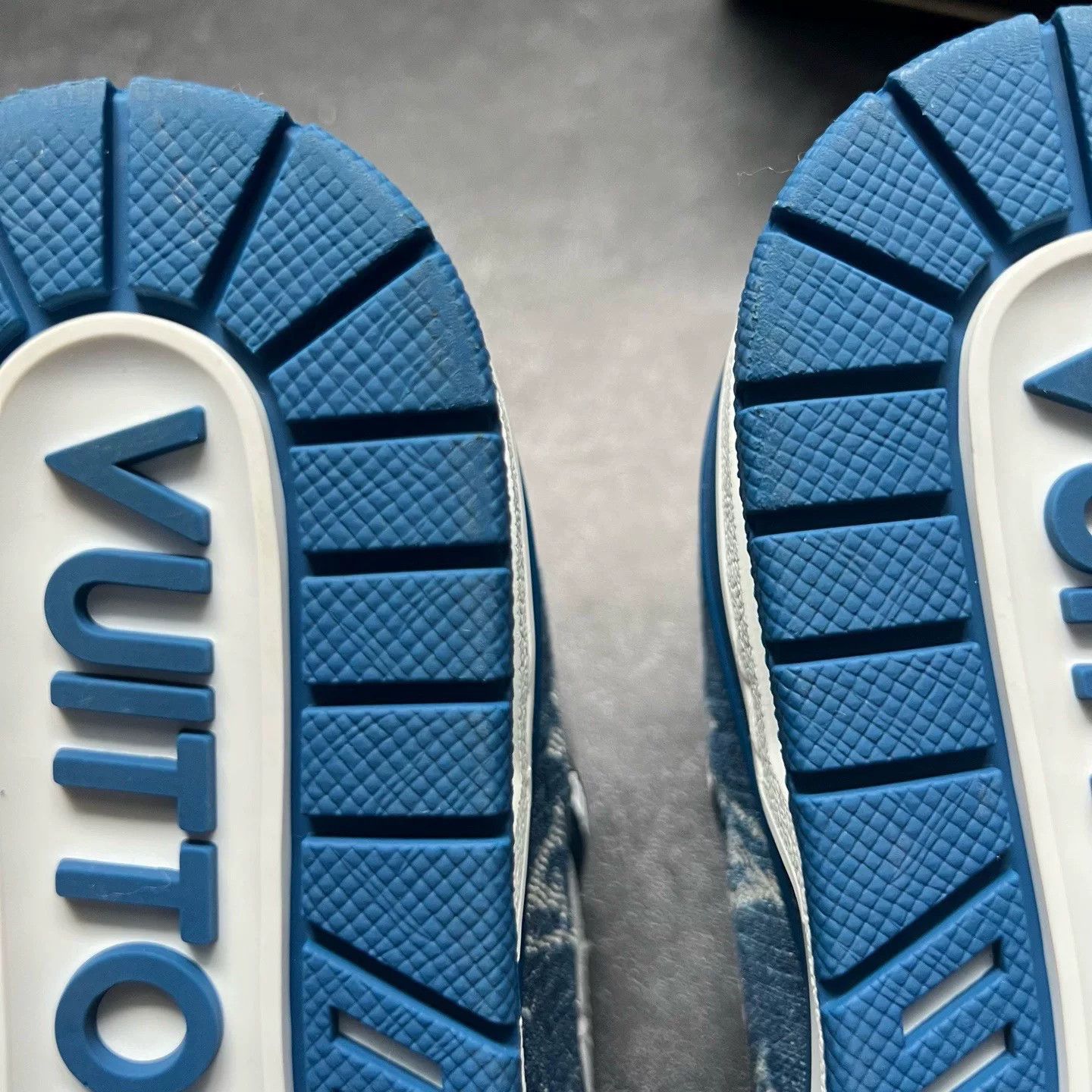 Louis Vuitton Louis Vuitton Training Blue Lowtop Sneakers 37 Women Size US 6.5 / IT 36.5 - 8 Thumbnail