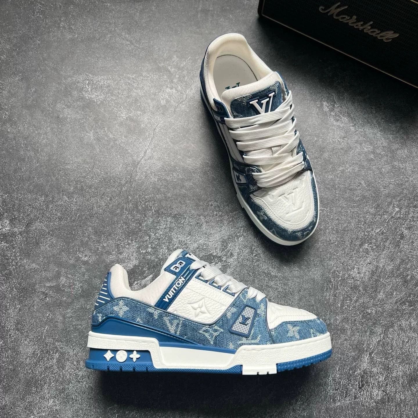 Louis Vuitton Louis Vuitton Training Blue Lowtop Sneakers 37 Women Size US 6.5 / IT 36.5 - 5 Thumbnail