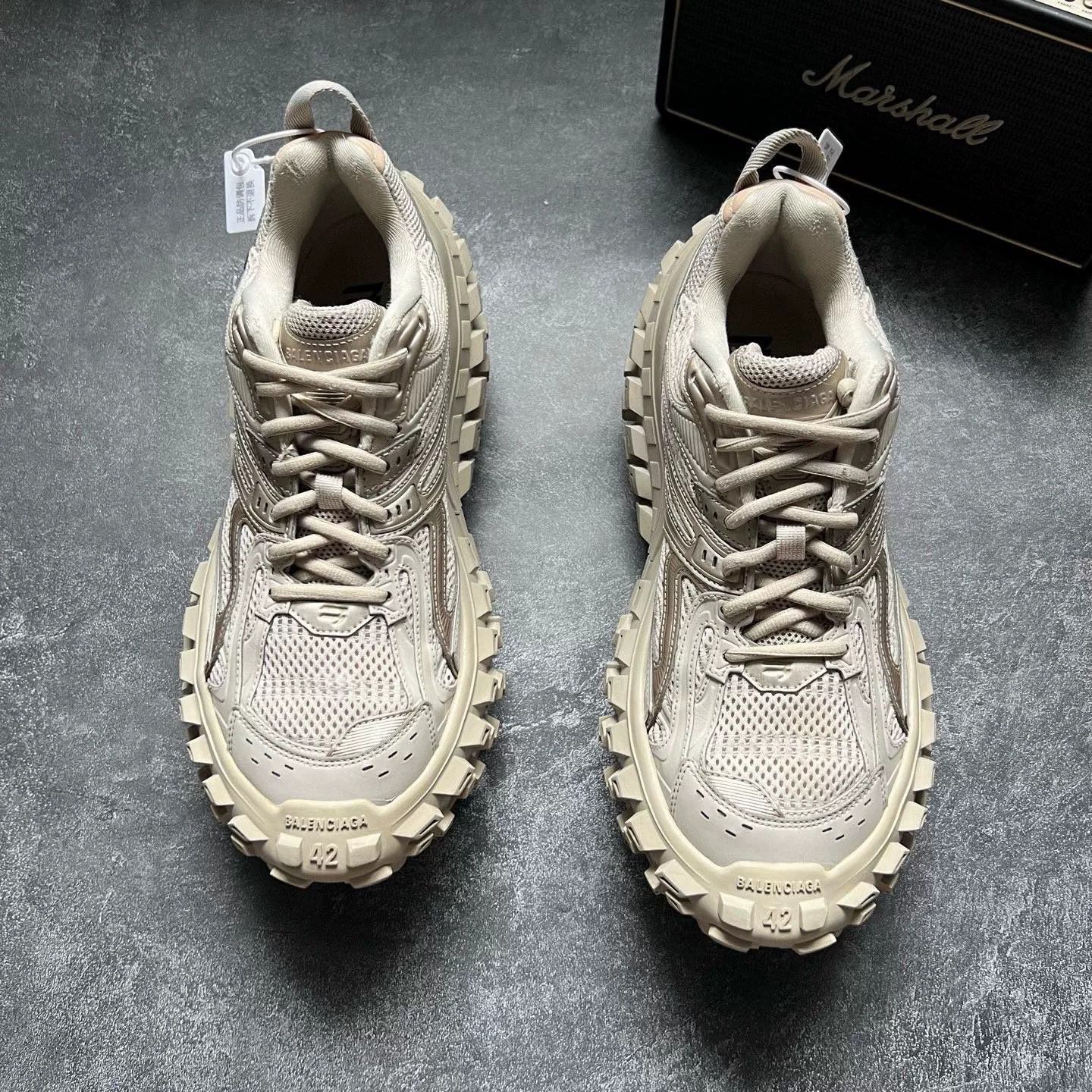 Balenciaga Balenciaga Gray Lowtop Sneakers 42 Men Size US 9 / EU 42 - 3 Thumbnail