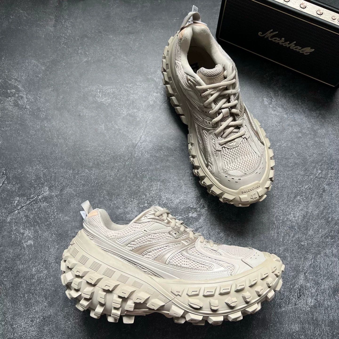 Balenciaga Balenciaga Gray Lowtop Sneakers 42 Men Size US 9 / EU 42 - 5 Thumbnail