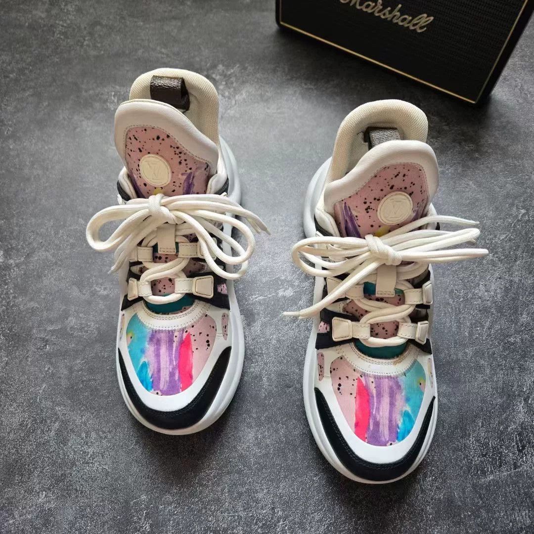 Louis Vuitton Louis Vuitton Lowtop Sneakers 37 Women Size US 6.5 / IT 36.5 - 3 Thumbnail