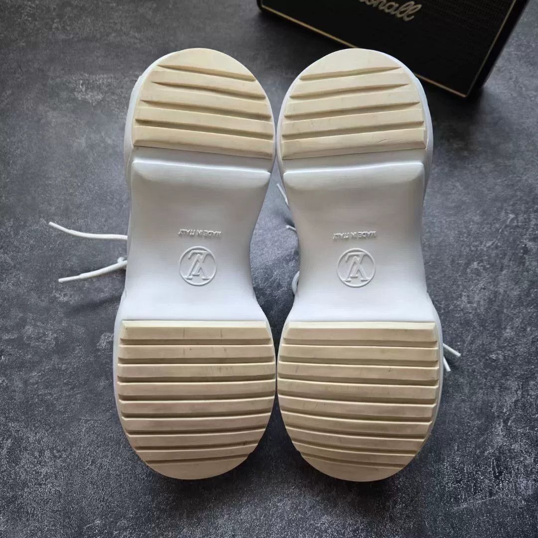 Louis Vuitton Louis Vuitton Lowtop Sneakers 37 Women Size US 6.5 / IT 36.5 - 7 Thumbnail