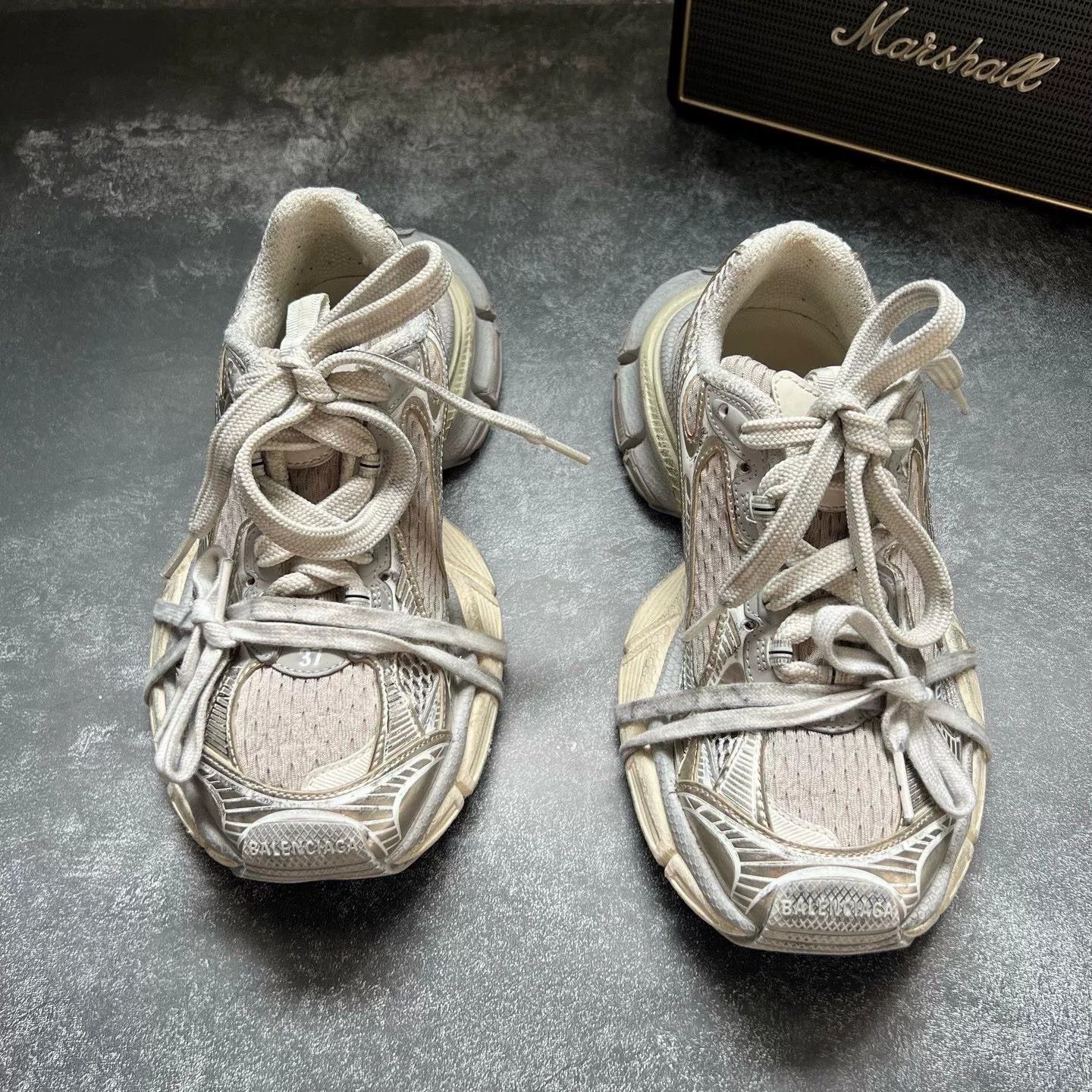 Balenciaga Balenciaga Beige Lowtop Sneakers XXXL Women Size US 8 / IT 38 - 3 Thumbnail