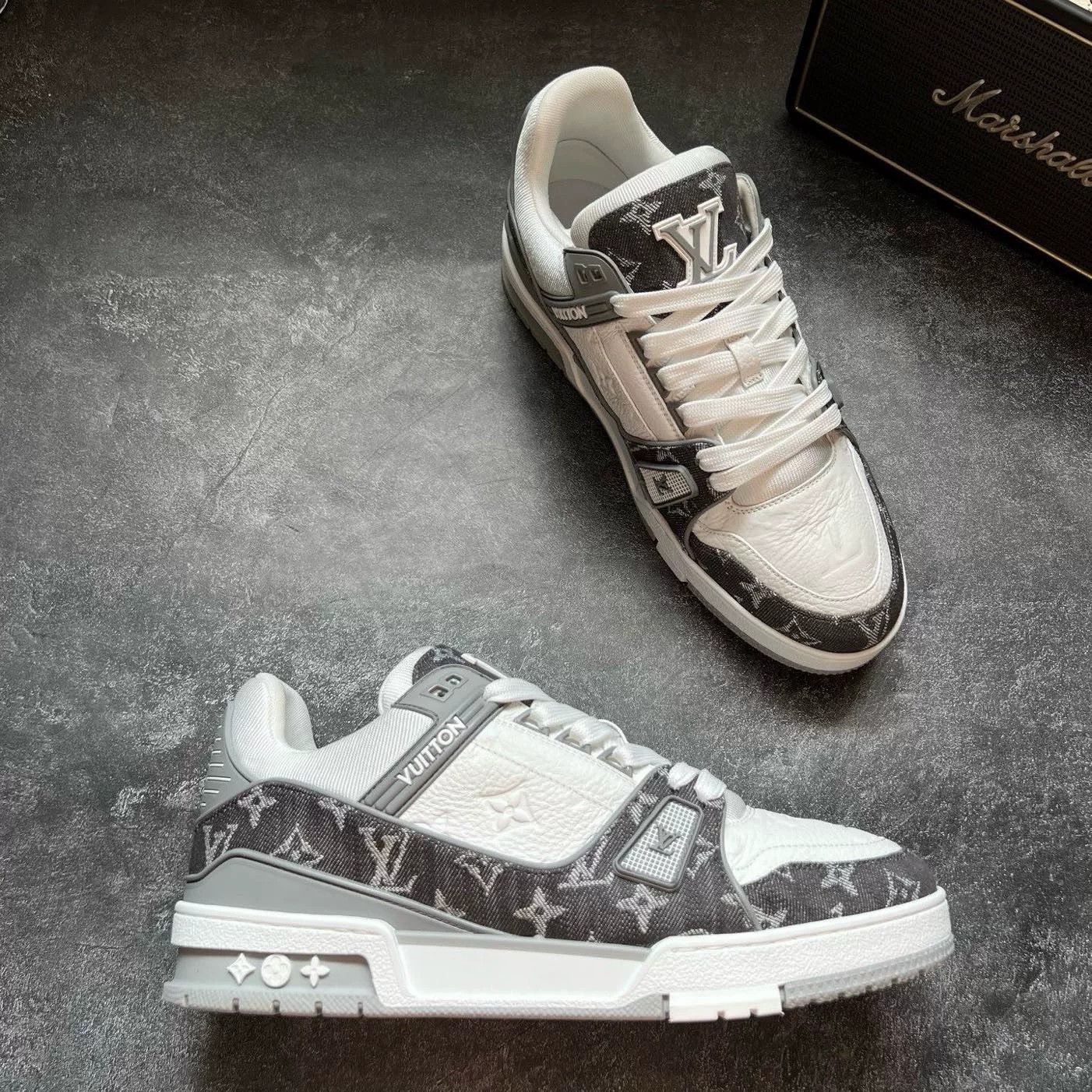 Louis Vuitton Louis Vuitton Training White Lowtop Sneakers 42 Men Size US 9 / EU 42 - 5 Thumbnail